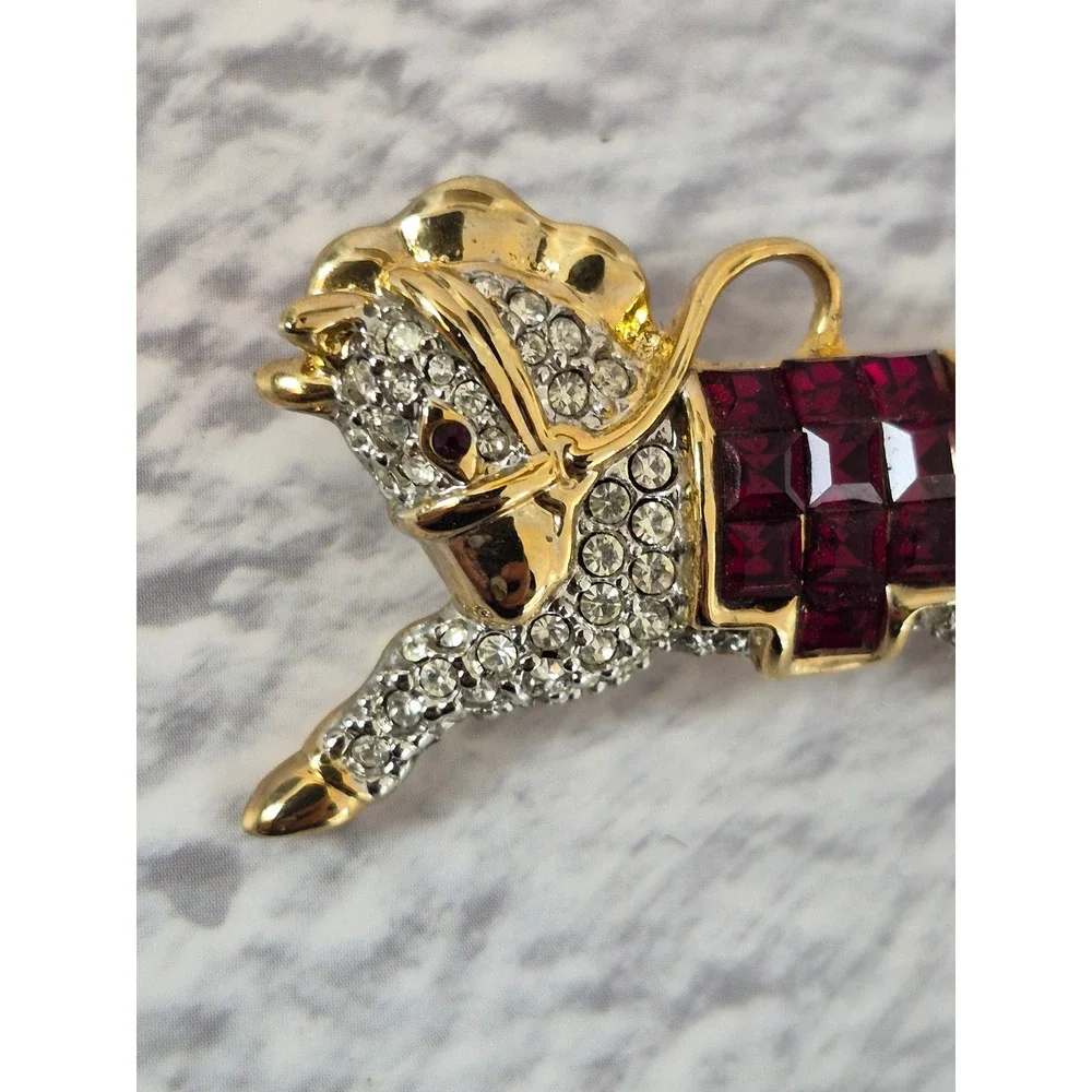 Vintage Gold Tone Rhinestone Horse Brooch Pin Ruby Red Crystal Saddle Pony